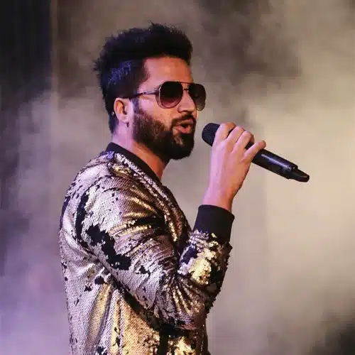 Falak Shabir